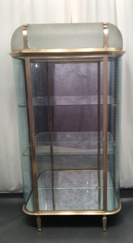 Grande ancienne vitrine d'hôtel