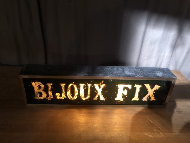 Enseigne ancienne lumineuse pour bijoux 