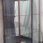 Grande ancienne vitrine d'hôtel