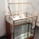Ancienne vitrine comptoir de magasin