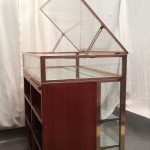 Ancienne vitrine comptoir de magasin