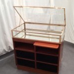 Ancienne vitrine comptoir de magasin