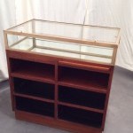 Ancienne vitrine comptoir de magasin