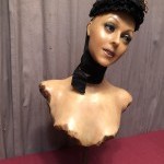 Ancien buste de mannequin en cire.