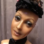 Ancien buste de mannequin en cire.