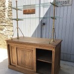 Ancien meuble de magasin. (réservé)