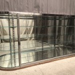 Paire de vitrines anciennes de magasin.