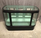 Ancien meuble comptoir vitrine de magasin.