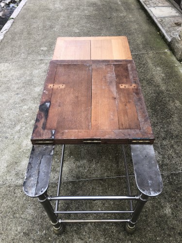 Ancienne table de drapier.