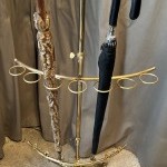 Ancien pr?sentoir ou porte cannes ou parapluies.