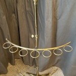 Ancien pr?sentoir ou porte cannes ou parapluies.