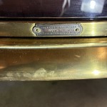 Ancienne vitrine de milieu, comptoir de magasin.