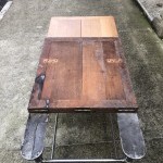 Ancienne table de drapier.