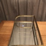 Ancienne petite vitrine de comptoir.